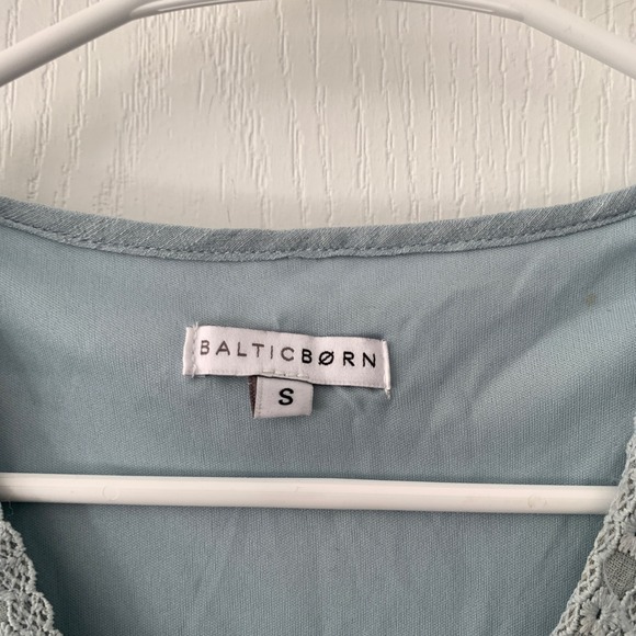 Baltic Born Blue Floral Embroidered Lace Tiered Maxi Dress BD4716-FL Small - Picture 6 of 10